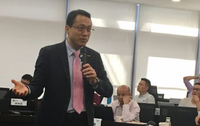 （香港）王志荣博士将在经济通研讨会演讲《数码转型激发企业新思维》。