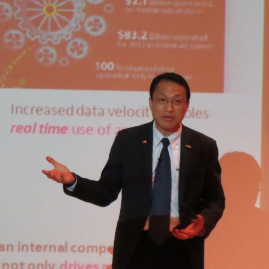（香港）王志荣博士为新鸿基地产主讲《应用大数据于案例》。