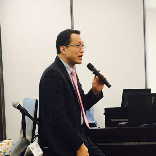 （香港）王志荣博士于10月14日作为香港会计师公会资讯科技会议的主持。