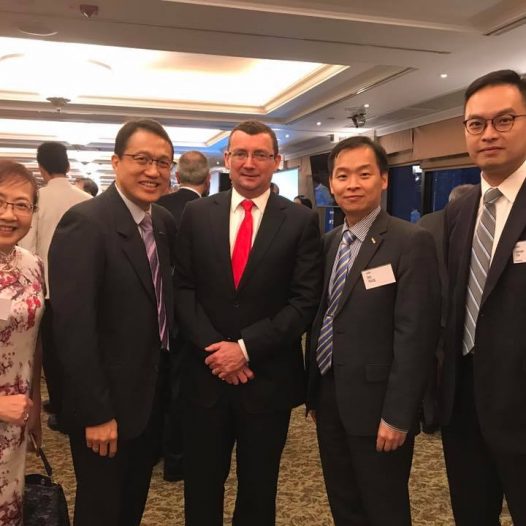 （香港）王志荣博士出席了毕马威INED论坛。